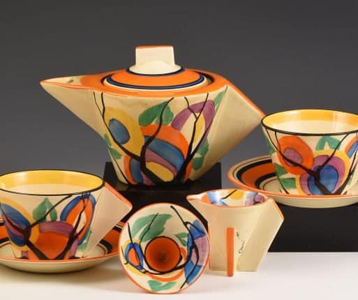 Ellie9807's tweet photo. Circle Tree Conical tea for two set c. 1930, by influential UK ceramicist Clarice Cliff https://t.co/NVUK70h7Yf