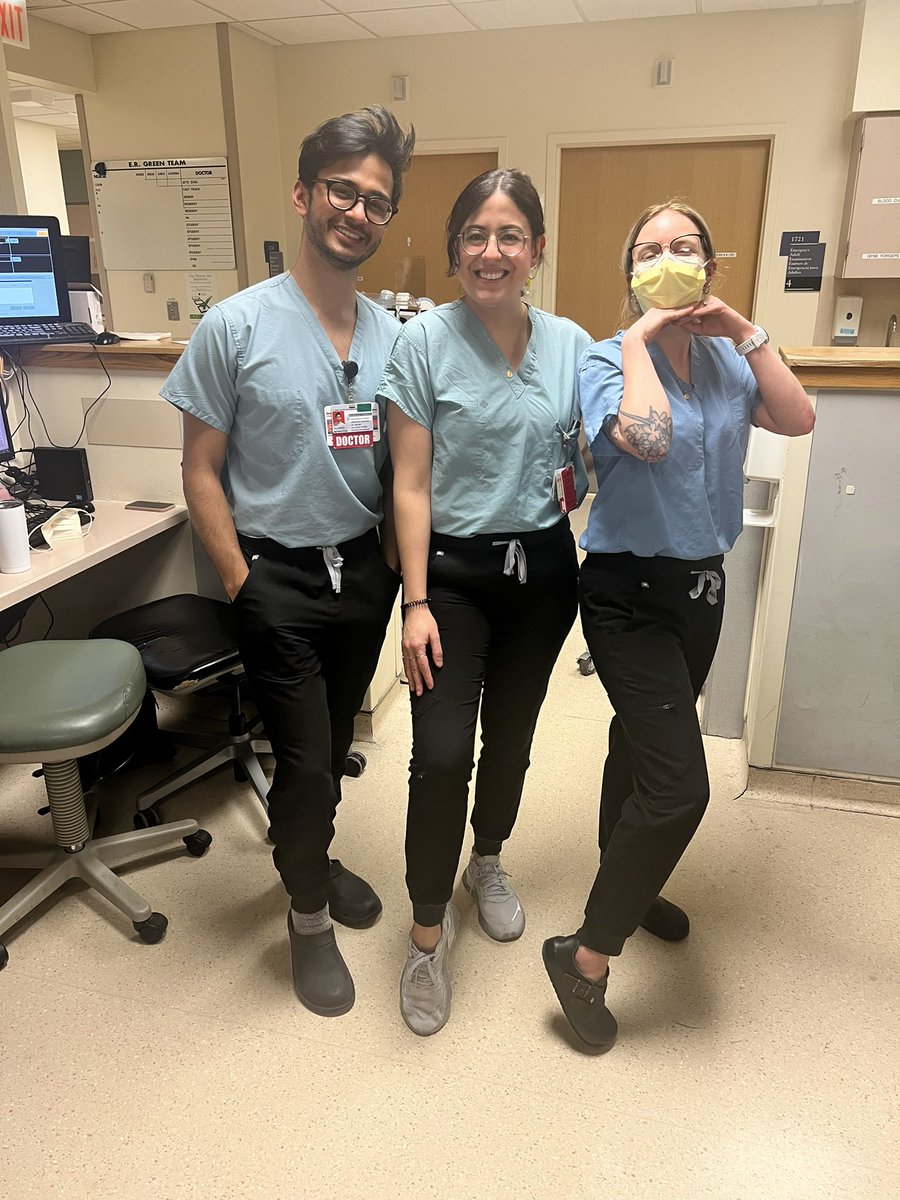 CookCountyEM's tweet photo. When the team is so in sync they all wear the unofficial county uniform 
👯‍♀️👯 #Triplets #ItsGivingFriendship https://t.co/7Smr031VRe