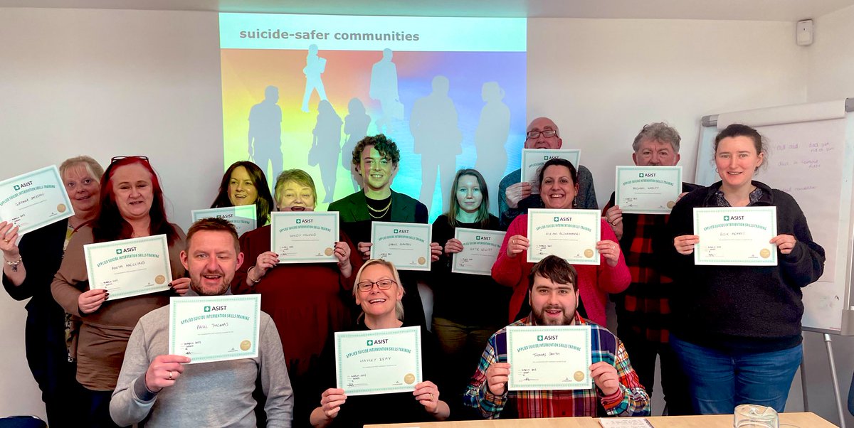Well done Retail team! <a href="/MindCharity/">Mind</a> Another group of trained life assisting care givers in the local community #suicideintervention #asist <a href="/Living_Works/">LivingWorks</a>