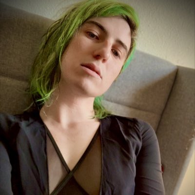 enbysoles's tweet photo. #NewProfilePic i feel hot today tbh https://t.co/uMwJGNCmVr