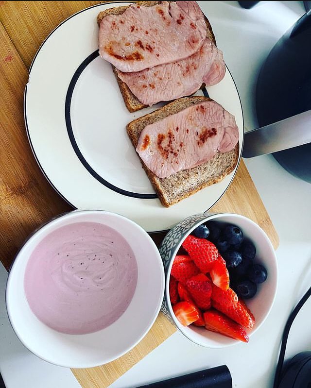 aleksandersky's tweet photo. Breakfast this morning yum 🤤 https://t.co/c9BudZKJSJ