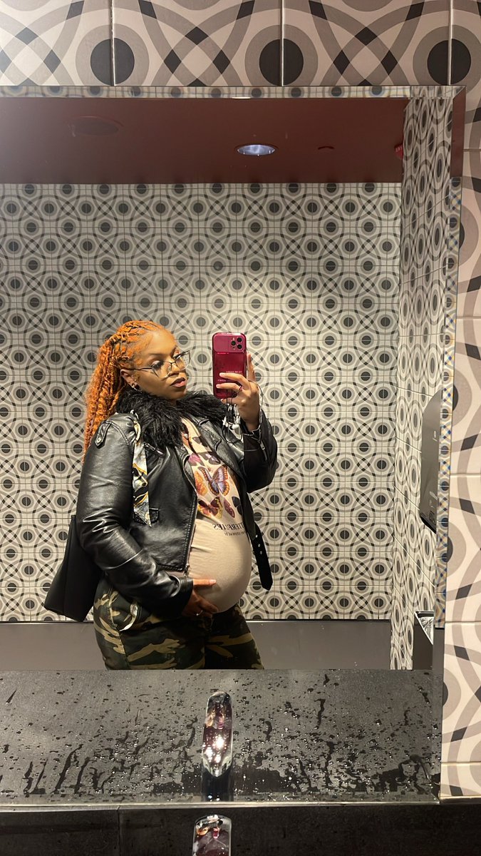 _queenkrissy_'s tweet photo. Bryson Mom 💙🧸 https://t.co/PEYLMxaLDK