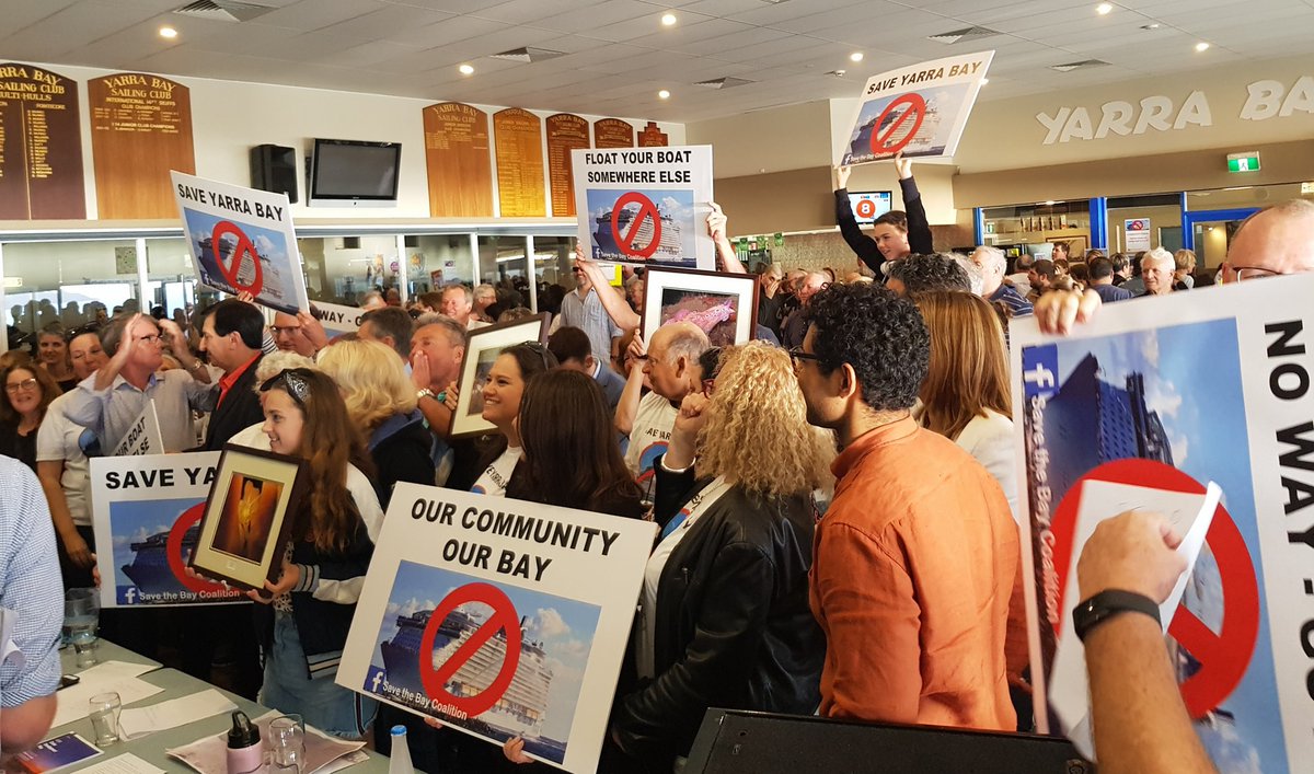SaveYarraBay's tweet photo. Hopefully days like this will be behind us soon! Can you spot yourself?! 📷 Viv Polyblank 2018
@michaeldaleyMP @Ron_Hoenig @MarjorieSONeill
#SaveOurBay #SaveYarraBay https://t.co/A6criVRfy1