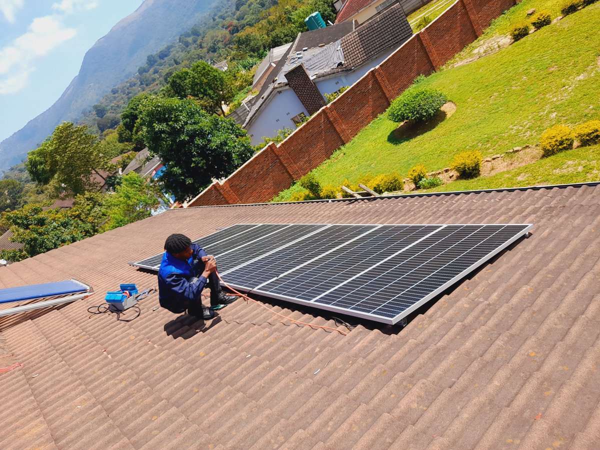 ht_electricals's tweet photo. Good morning Twitter, Please Retweet

Get in touch with HT electricals for the finest electric services, from tubing,wiring, maintenance, fault finding.
We also do solar system installations,never have to worry about power cuts.
 DM or contactb+263 71 934 9602, +263771227175 https://t.co/yrWZEqdyNm