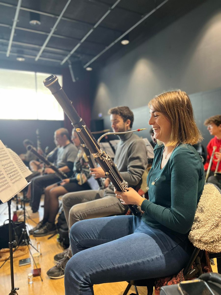 OUStrasbourg's tweet photo. 📸[Retour en images] 📸 | Week-end de travail

Samedi dernier, nous entamions notre deuxième week-end de travail de l'année, gonflés à bloc pour préparer notre tournée et vous offrir de magnifiques concerts dès notre retour !
➡️Soutenez-nous ! Rdv sur :
https://t.co/7kloWrVi67 https://t.co/tcOed1sQ0K