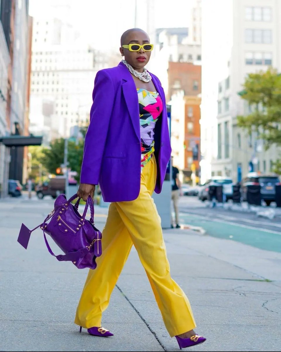 PURPLE x YELLOW TUESDAY💃
How @amazingadee is sweeping us off our feets with such AMAZING colorful garments combo inspo😄

Anyways, head to repeddle.com to BUY & SELL your #prelovedfashion #thriftinspo #thriftstyle #repeddlers #BBTitans Full post on IG: @Repeddleapp