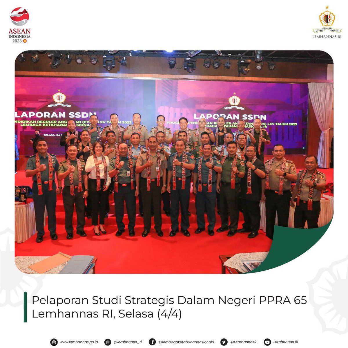 LemhannasRI's tweet photo. Menegaskan hal tersebut, Gubernur Lemhannas RI siang tadi menyampaikan kepada para peserta agar kelak tidak terjebak dalam pembatasan pada aspek tertentu atau hanya berpikir di permukaan saat harus menyelesaikan masalah.

#LemhannasRI
#PPRA65
#SSDN
#astagatra https://t.co/IXYiwVU1GA