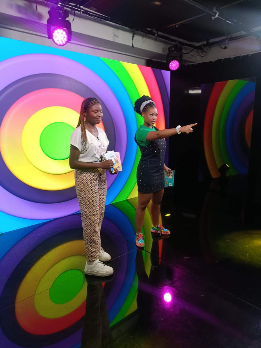 michelle_n23's tweet photo. I had the BEST time at the Nickmusic studio! 🎤🎶 The energy was electric and I had a blast.  Thank you to the amazing team at Nickelodeon for having me✨
Stay tuned for more updates and behind-the-scenes footage of my Nickmusic adventure! 📸🎥 #Nickmusic #Nickelodeon https://t.co/iUKIIljaFi