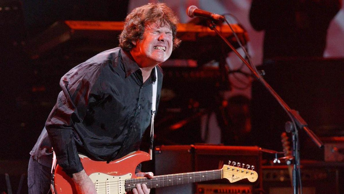 Born #OnThisDay 4th April 1952 guitarist and singer Gary Moore, who was a member of Skid Row and Thin Lizzy. His 1990 album Still Got the Blues featured contributions from Albert King Albert Collins and George Harrison. en.wikipedia.org/wiki/Gary_Moore youtu.be/gMSIXvDYtnY #GaryMoore
