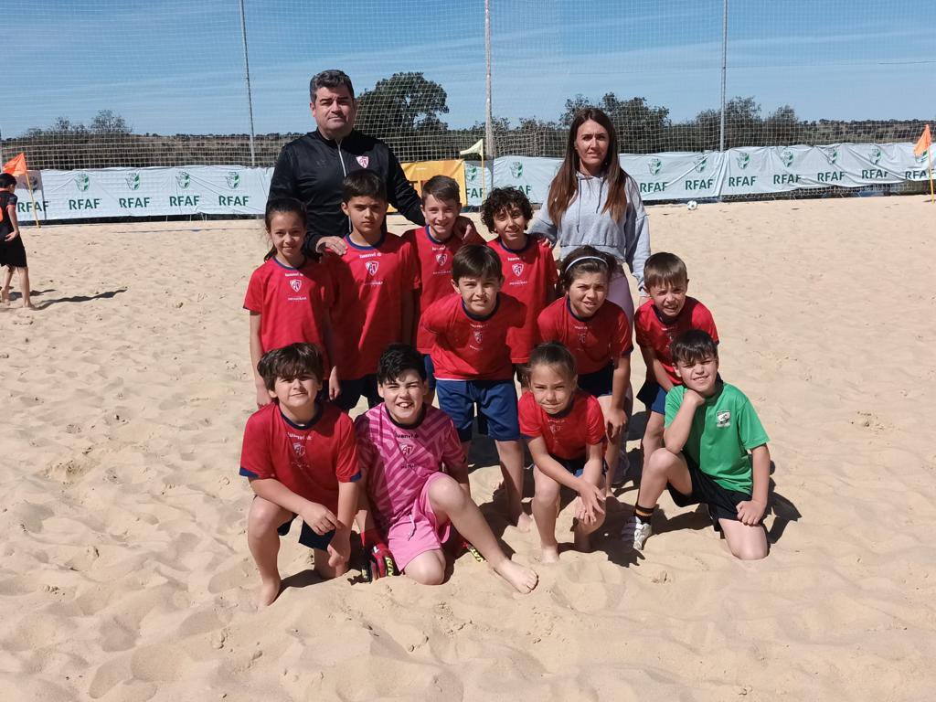RFAFJAEN's tweet photo. 🏆🏖️| I COPA PROVINCIAL DE CLUBES FÚTBOL PLAYA

🔵 EQUIPOS CATEGORÍA BENJAMÍN

@Mengibar_FS 
@linarescf_ 
#CDRUS
@CDTorreperogil https://t.co/9vIwazej2i
