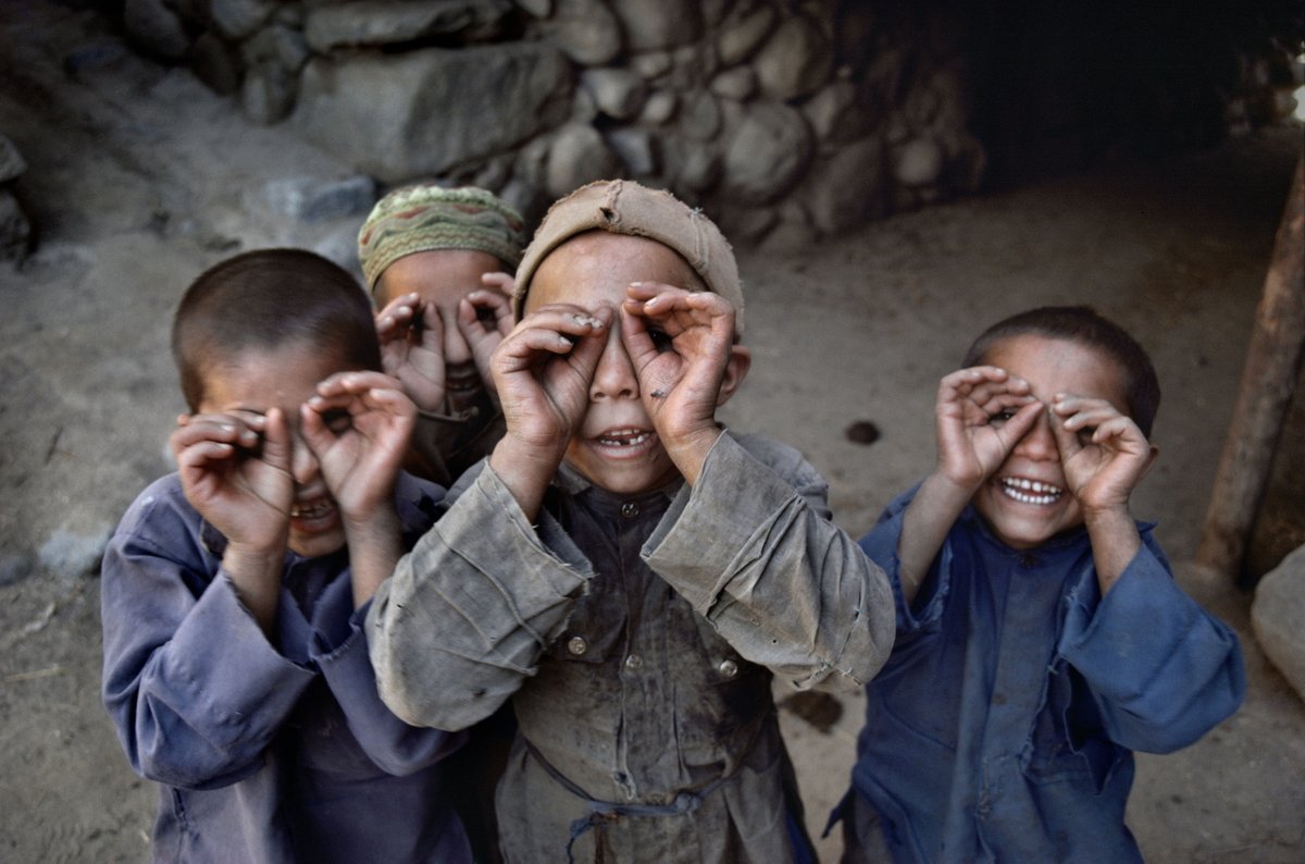 Looking to perfect your photographic eye?

Did you know that our collection with <a href="/REZAphotography/">REZA</a> grants certain collectors a portfolio review with the photographer to access his visual storytelling secrets?

Collect now 👉 eu1.hubs.ly/H03mcXC0

<a href="/ArtistAcademy_/">The Artist Academy</a> #EyeToEye