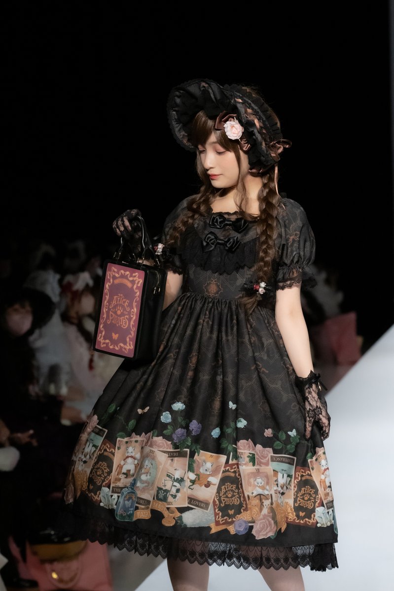 ALICE and the PIRATES 2023 S/S Collection 『薔薇の運命と宝石の行方