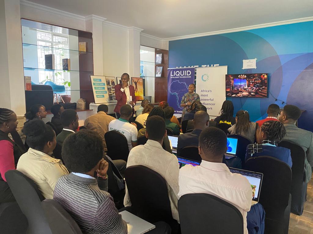 WowziTheWorld's tweet photo. Cropaylytics Kenya kicks off the pitch session with an innovative proposal - developing a data warehouse to aggregate granular data for modeling and monetization by selling to firms like insurance and banks.
#FoodSecurityKe
#HackForFoodKe https://t.co/VCChPnuEym