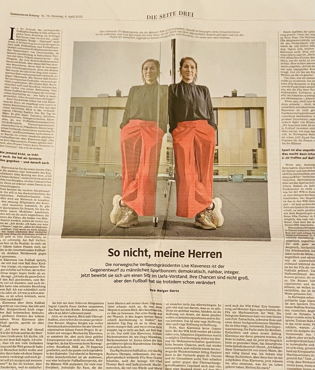 Gertz68's tweet photo. Etwas über die Norwegerin Lise Klaveness @Lisekla. Warum sie in die Uefa-Regierung gehört, aber eher nicht reinkommt.Wie sie trotzdem den Fußball verändert. Und warum sie Gerichtsurteile mit ihrer Rückennummer unterschrieben hat. #SeiteDrei ⁦@SZ⁩ - https://t.co/ebLcIAn4XH https://t.co/1cpoZPnWDL