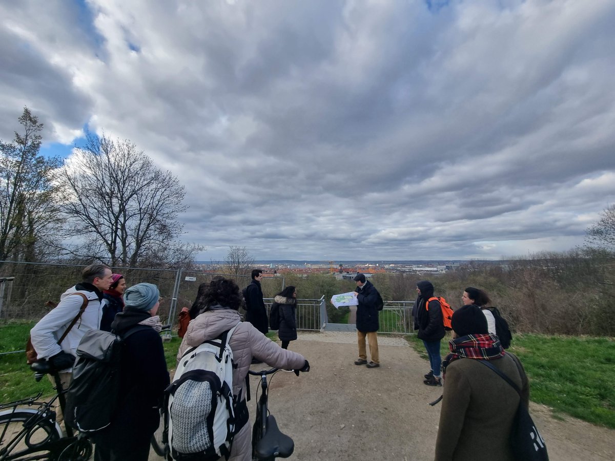 DLGS_tweets's tweet image. After-work socials are an essential part of the PhD support programme at @DLGS_tweets and @IOER_de. Yesterday, we had a fantastic walk with our PhD candidates on the southern slope of the #Elbe.  Thanks to everyone who joined! #socialactivity #hiking #PhD #nature #urbangreens