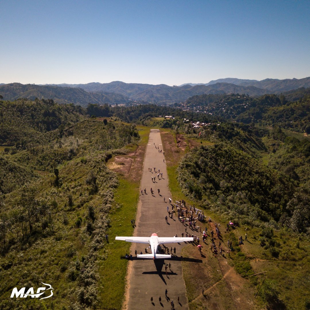maf_madagascar's tweet photo. Did you know ?

Back in 1993, in order to facilitate transport and travels between Antananarivo and Marolambo, MAF built and paved the airstrip in Marolambo that is still in use today!

#mafmadagascar
#iflyMAF
#flyingforlife https://t.co/UzmNHGb25n