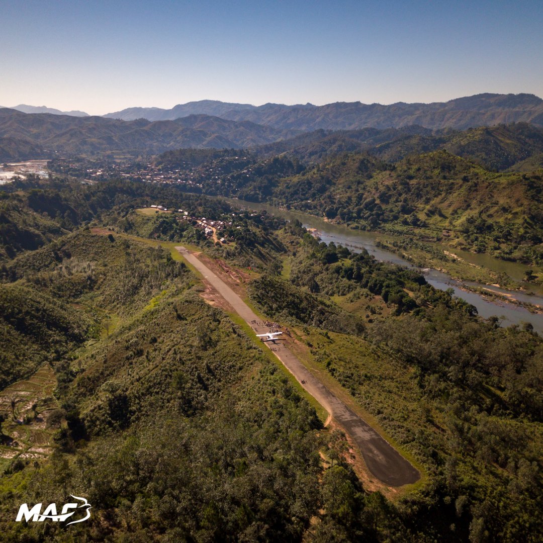 maf_madagascar's tweet photo. Did you know ?

Back in 1993, in order to facilitate transport and travels between Antananarivo and Marolambo, MAF built and paved the airstrip in Marolambo that is still in use today!

#mafmadagascar
#iflyMAF
#flyingforlife https://t.co/UzmNHGb25n