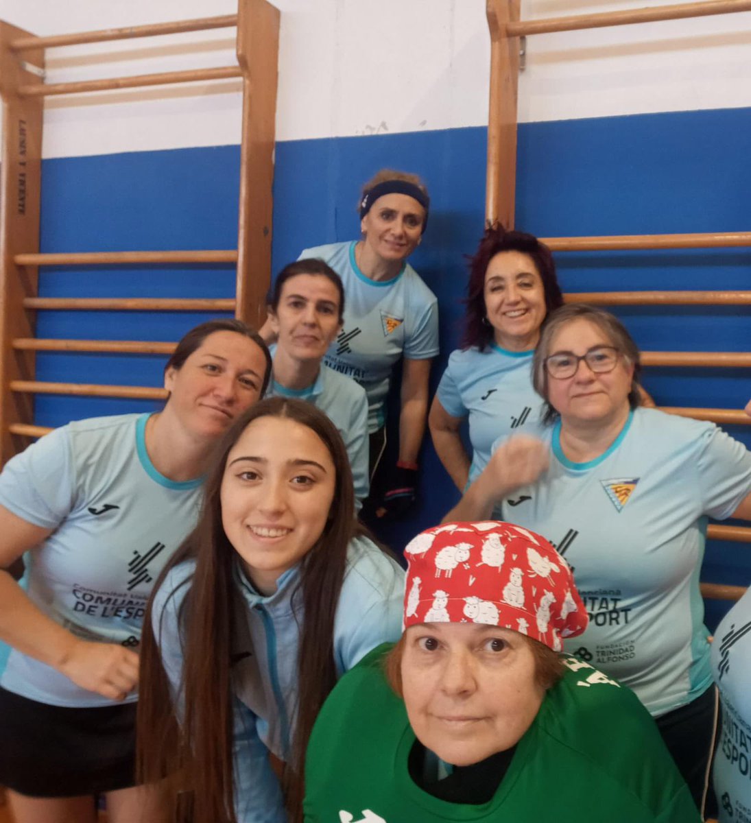 C.D. GINER DE LOS RIOS tweet media