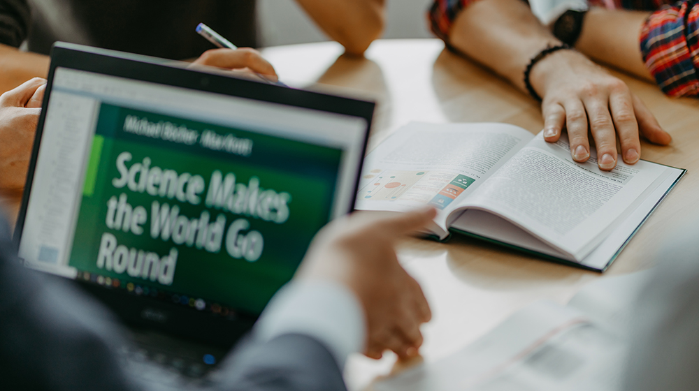 OVGUpresse's tweet image. Wissenschaftler der @OVGUpresse erproben neues Publikationsmodell für freien globalen, kostenfreien und nachhaltigen Zugang zu Erkenntnissen. Ziel ist Etablierung einer nicht-profitgetriebenen akademischen #Open_Access-Veröffentlichungspraxis. bit.ly/3zvJqzi