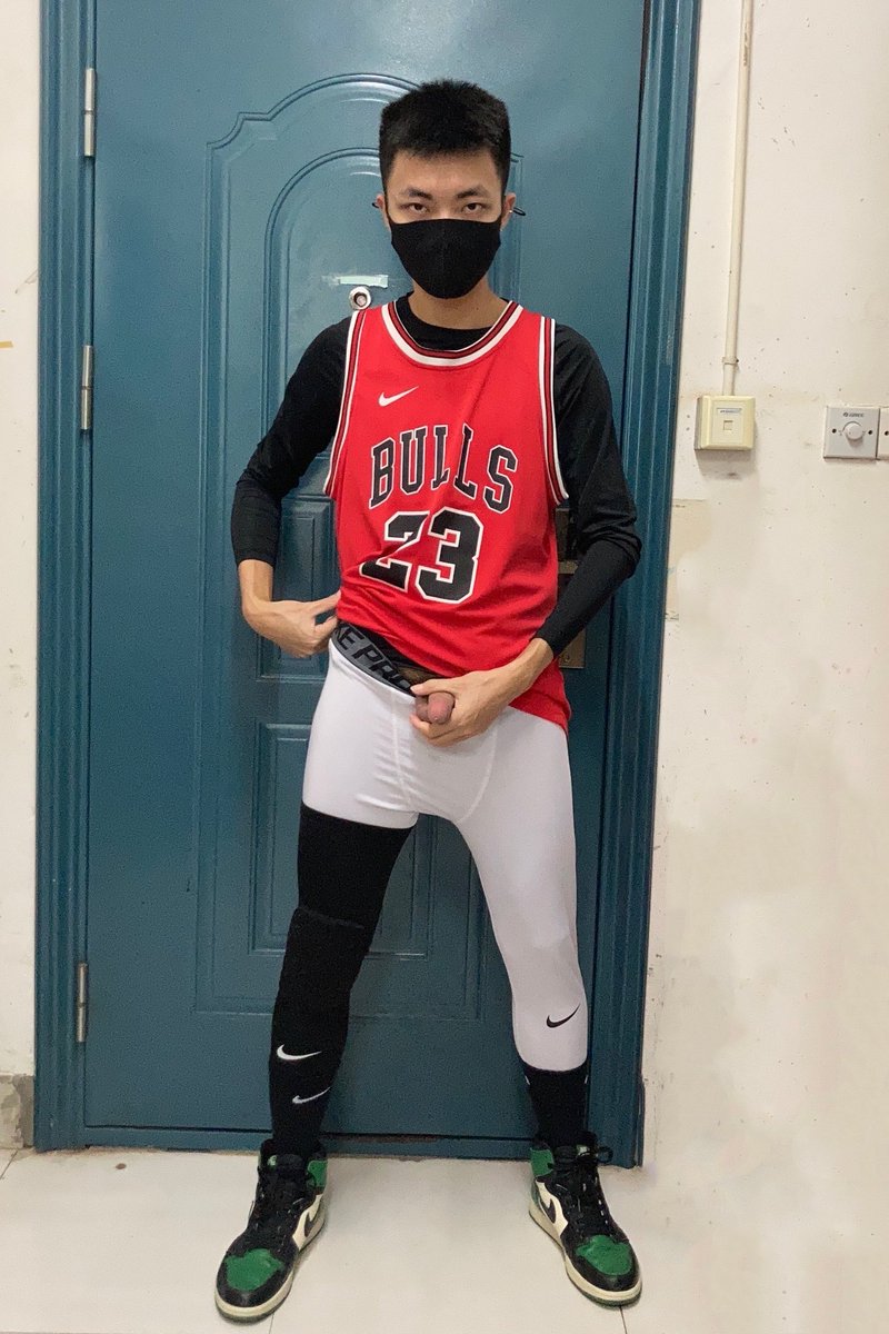 好想找个大狗子来舔