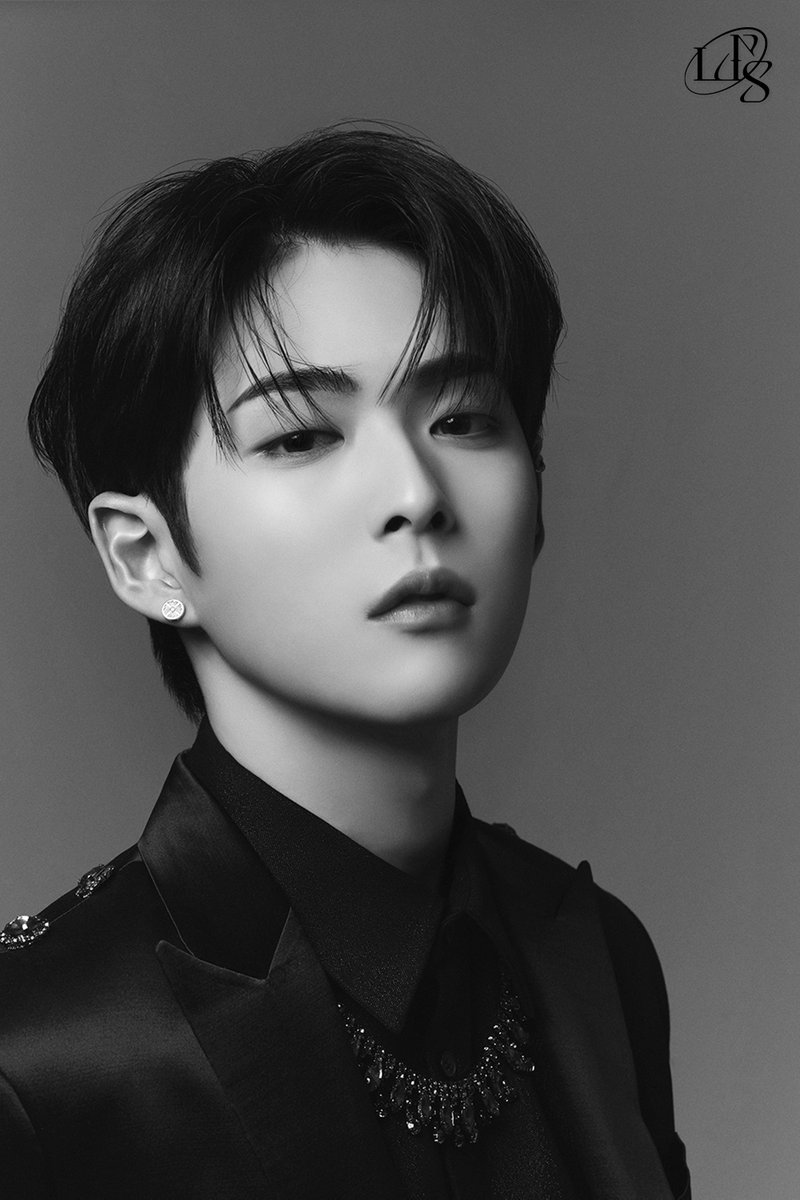 [#루네이트]
🖤Profile Photo - Takuma

#타쿠마 #Takuma #LUN8