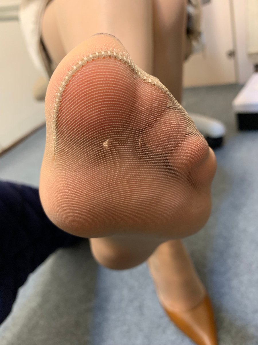 难得来一张脚底！ https://t.co/JeqAvHfv0X