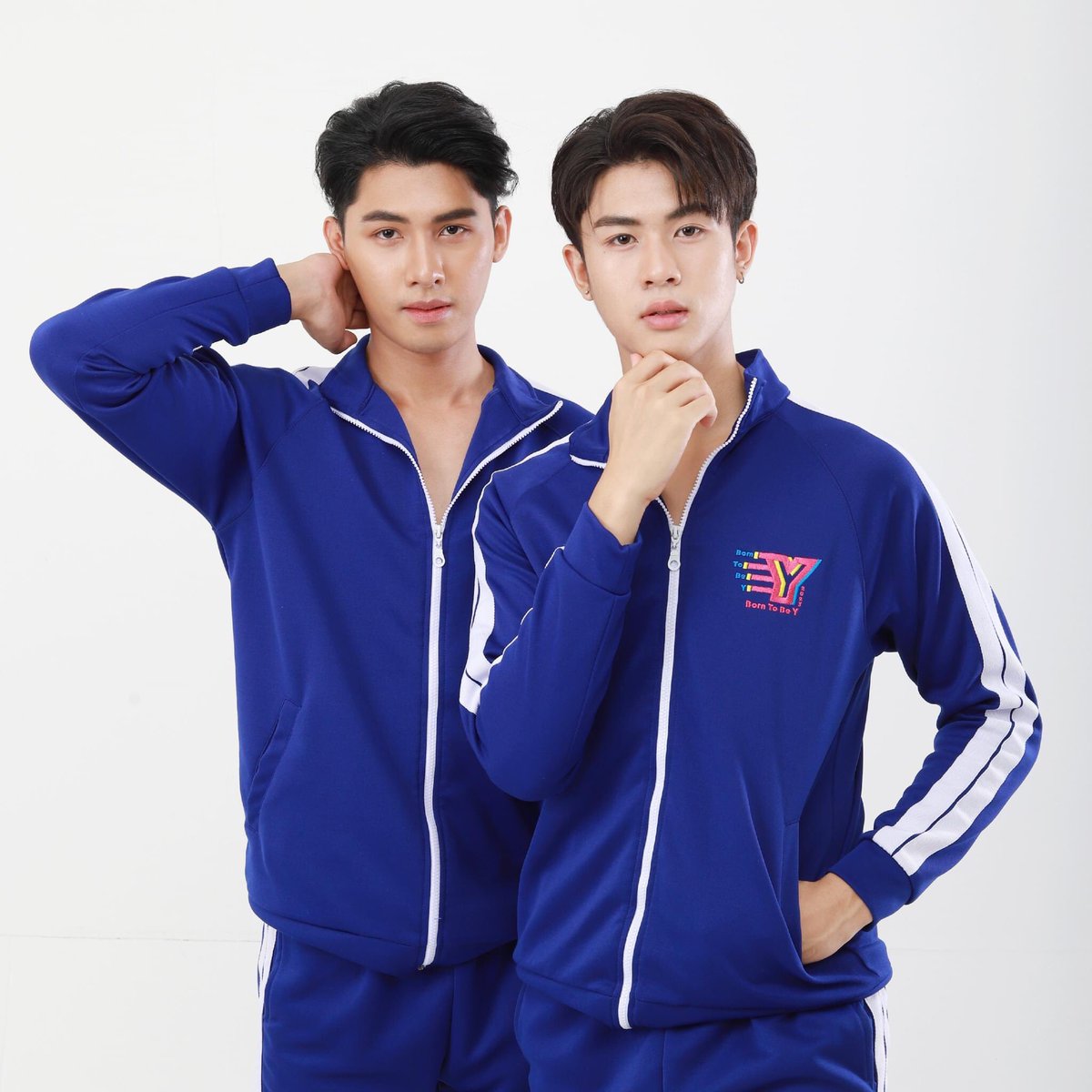 ENTSYNCTHAiLAND's tweet photo. Official Actors :
โฟร์ท ภัทรชนน วงษ์แสนสี #Fourthphatchanon
รับบท คิม Artist หนุ่มนักศิลปะ ผู้ใช้ชีวิตหมกหมุนอยู่กับงานศิลปะ
👥
ดอลลาร์ พชร ปินตา #dollarpatchara
รับบท ทัช ไอดอลหนุ่มน้อยหน้าใส ด้วยความเป็นไอดอลหนุ่มชื่อดัง
.
#BornToBeYTheSeries
#borntobey
#WELLTHAiLAND https://t.co/mlS2mYAFqx