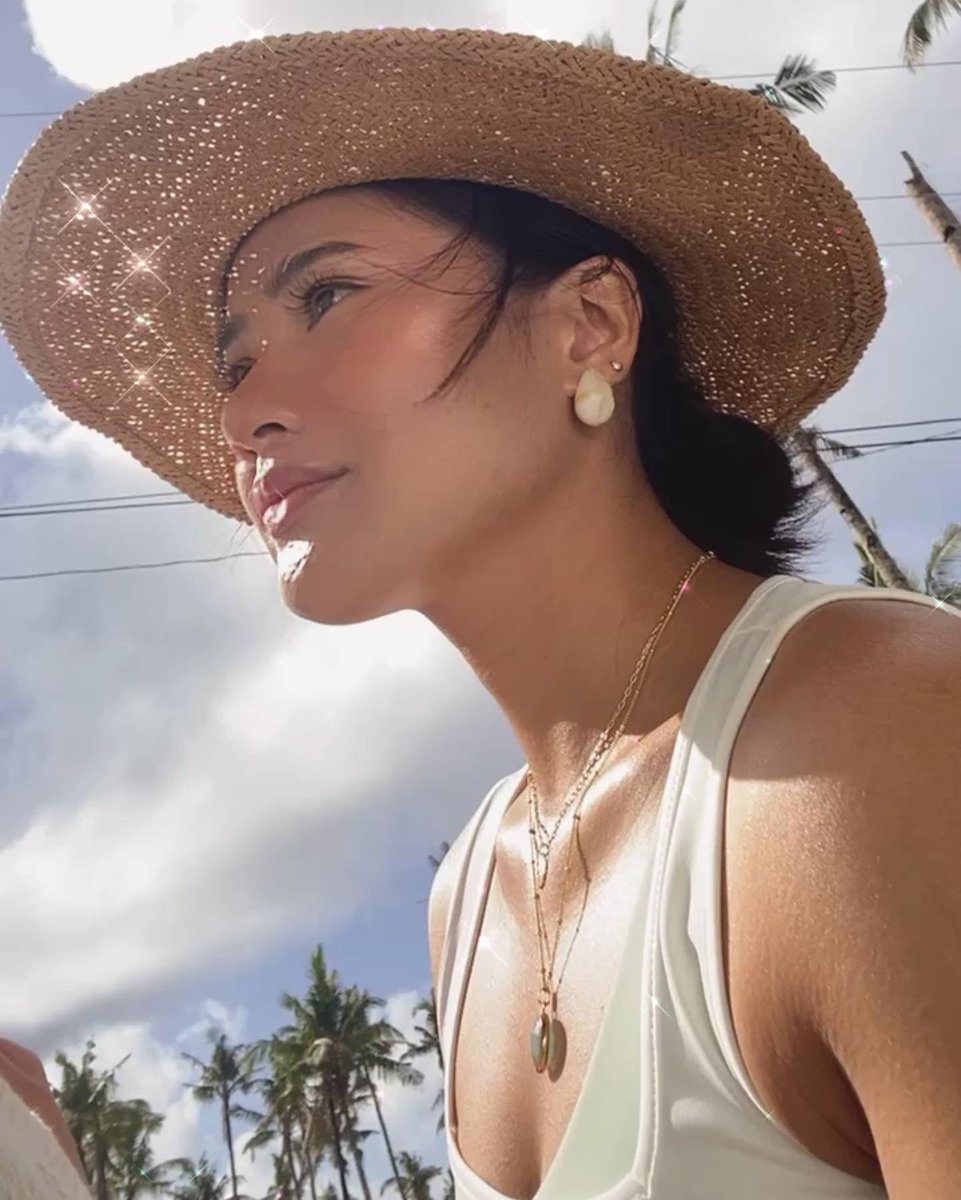 AmitStephanie's tweet photo. the island pt.1 https://t.co/mbQ9SqU4MR