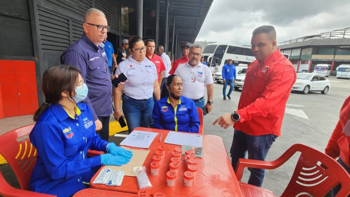 freddyp44055243's tweet photo. Supervisan terminales a nivel nacional por asueto de Semana Santa
Oficinas de Atención al Usuario estarán activas para recibir denuncias

#SemanaMayorEnAmor https://t.co/BEqHGPBLkK