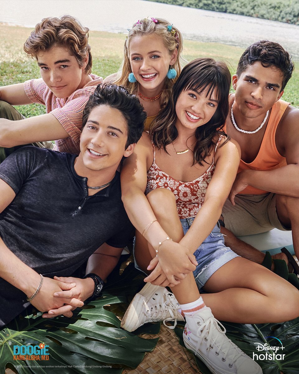 DisneyPlusID's tweet image. Kita 🫶 keluarga #DoogieKamealohaMD.

Eksklusif di #DisneyPlusHotstarID, temani #MomenRamadanmu dengan streaming season 2 serial Doogie Kamealoha, M.D. sekarang.