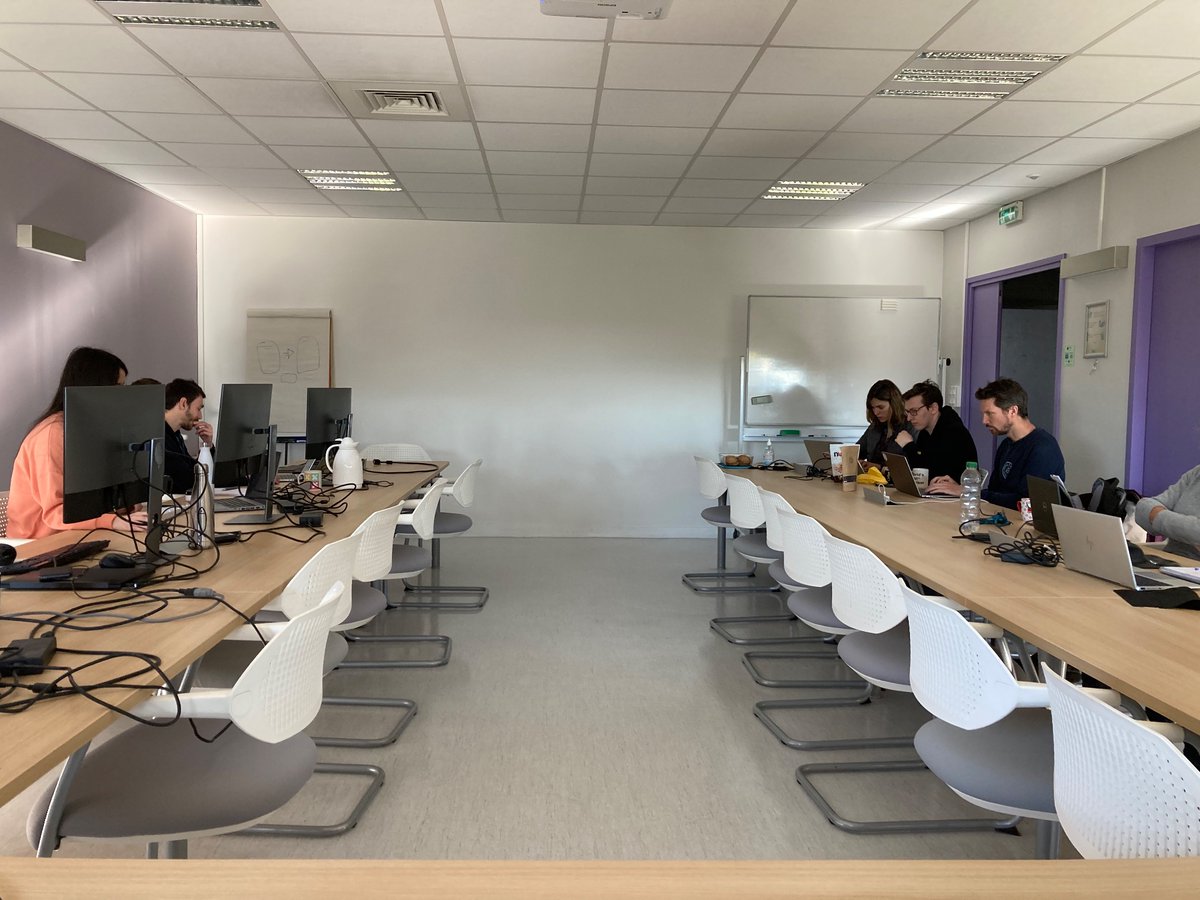 ElvaNovoa (@elvanov) on Twitter photo Hacker mode ON 😎 #CodeWeek #MetExplore #MetClassNet @MetExplore <a href="/JulietteBioinfo/">Juliette Cooke</a> <a href="/LouisonFresnais/">Louison Fresnais</a> <a href="/clement_frainay/">Clément Frainay</a> @LudoCottret Hacker mode ON 😎 #CodeWeek #MetExplore #MetClassNet @MetExplore <a href="/JulietteBioinfo/">Juliette Cooke</a> <a href="/LouisonFresnais/">Louison Fresnais</a> <a href="/clement_frainay/">Clément Frainay</a> @LudoCottret