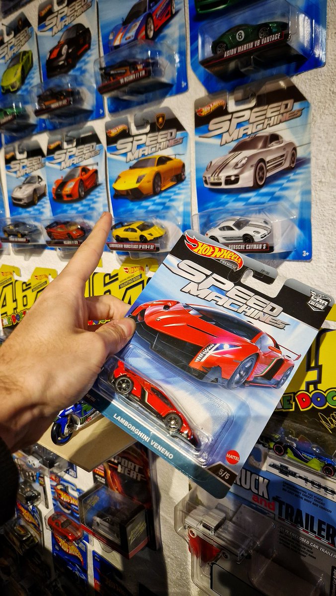 _Toycarsaddict_'s tweet photo. OLD or NEW? 🤔 

#hotwheels #diecast #speedmachines https://t.co/xD7Z6bC4tF