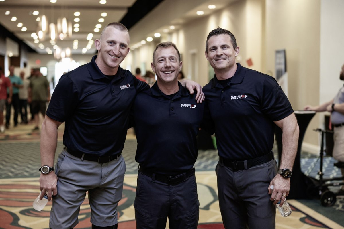 EchelonFront's tweet photo. NIGHT 1 of MUSTER 016: REGISTRATION AND MEET &amp; GREET.
 #ExtremeOwnership #Muster016 https://t.co/88TppmZXlG