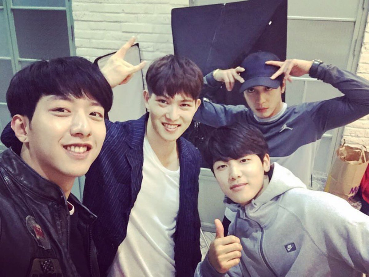 CNcat_4's tweet photo. 2016.04.04

BLUEMING💿
#CNBLUE https://t.co/XAGpONHWXI
