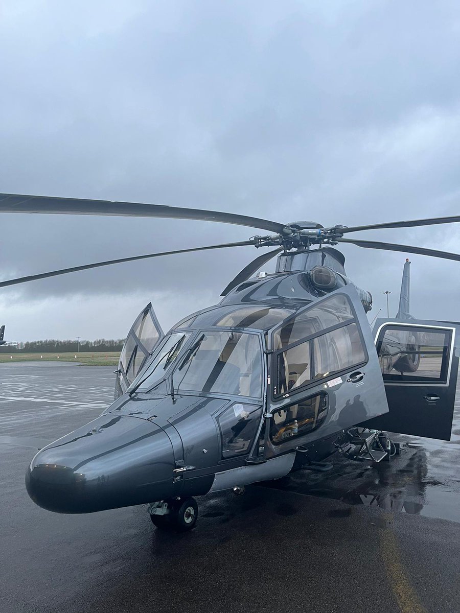 dBBAviation's tweet photo. The stunning Eurocopter EC155 on our recent charter.

To request a no obligation helicopter quote for any summer events, contact us today!

E. info@dbbaviation.com
O. +44 (0) 203 960 0123

#luxury #luxurytravel #travel #royalascot #helicopter https://t.co/2tWRlk3xIx