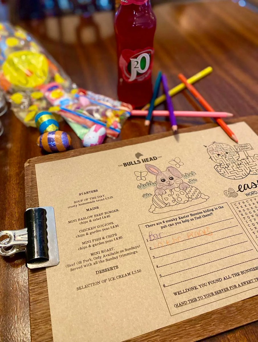 BullsHeadFoolow's tweet photo. Can you believe it's half term already?! 😳 Time to treat yourselves to a delicious meal with the family. 🍴🥰 Don't forget to keep your eyes peeled for those 6 cheeky bunnies hiding around the Bulls Head. 🐰🍫 Open Wednesday - Sunday #Easter #HalfTerm #PeakDistrict https://t.co/aPPwQeBQaH