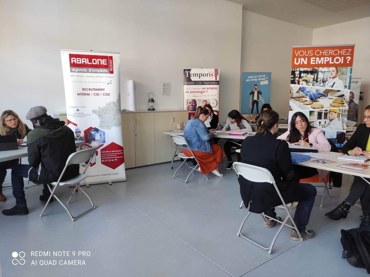AnneJoubert33's tweet photo. Une journée pour venir à la rencontre des agences d’intérim #prism’emploi du territoire sud bassin et val de l’Eyre :
le job dating « journée de l’intérim » le 04 avril de 09h à 11h et de 14h à 16 h dans les locaux de #ba2e #cobas avec l’équipe @poleemploi La Teste https://t.co/ByDfFj6xHZ