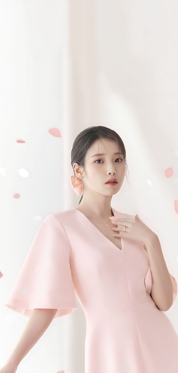 wyjc516's tweet photo. 지은시
지은날 D-42
J.ESTINA
mobile wallpaper 
#IU #아이유 #막콘후Day198 https://t.co/ERoeaUEm5I