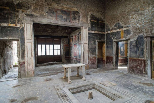 pompeii_sites's tweet photo. Continuano le aperture straordinarie per un programma di “fruizione dinamica” delle domus pompeiane. https://t.co/D4cnhsjgeI