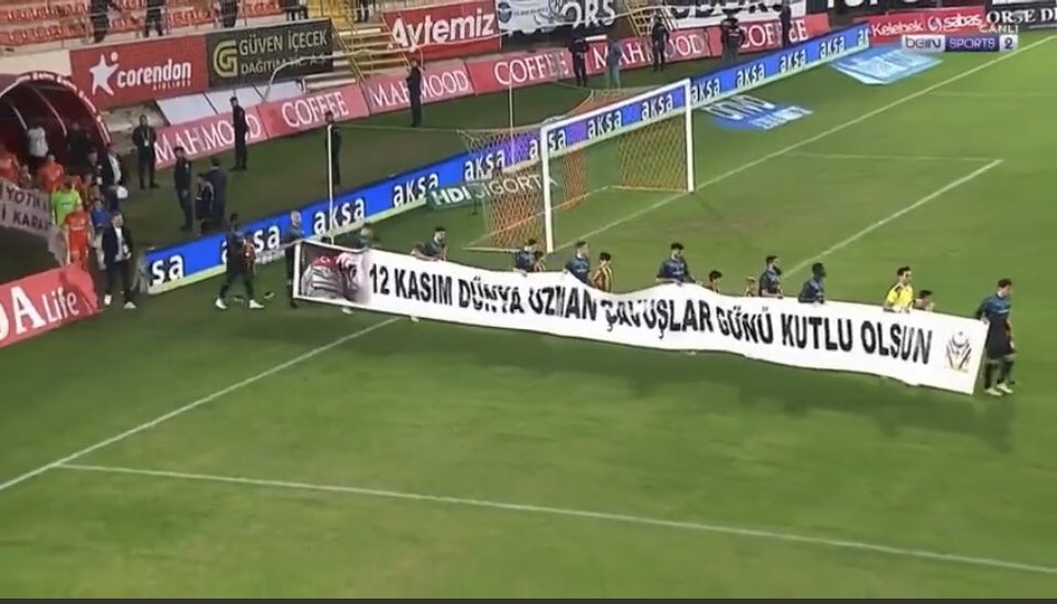 allahinakadar01's tweet photo. Her zaman  haksızlığa karşı   ezilenlerin yanında olan #AdanaDemirspor taraftarına kahraman #UzmanÇavuş   komutanlarımızın selamı var, bizlerden destek paylaşımı bekliyorlar,Askerimizin yanında olalım @Halkin_Takimi @KozanSimsekler @AdsKulubu @AdemTell @aydincakay @muratsancak https://t.co/jrPGzttBcc