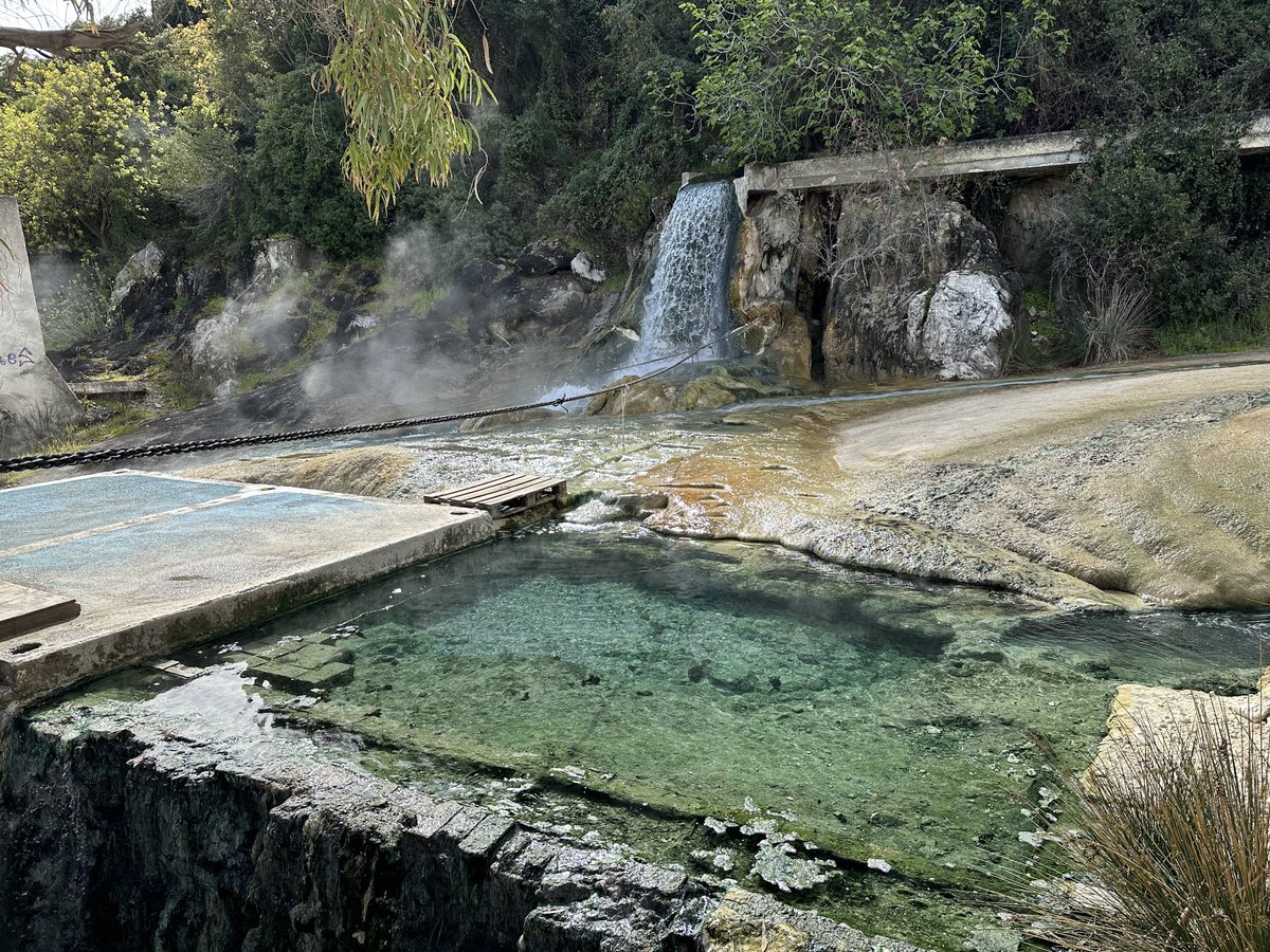 ENortonHistory's tweet photo. One of the thermal springs that gives Thermopylae (famous for the battle involving 300 Spartans) it’s name. The Ancient Greeks thought that it was one of the entrances to the underworld. #leonides #sparta #300 https://t.co/JNOIkALsmi