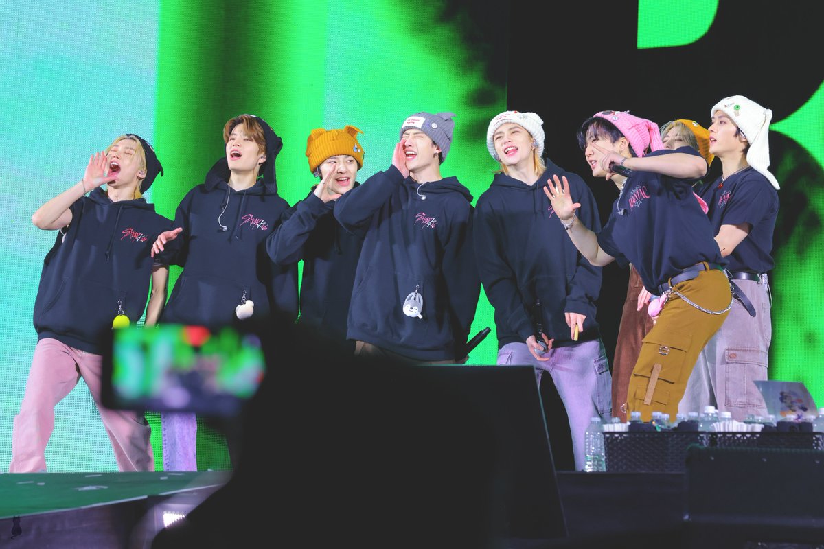 felix___thecat's tweet photo. 230402 HQ  

#straykids #스트레이키즈 https://t.co/wZBPpjrNBQ