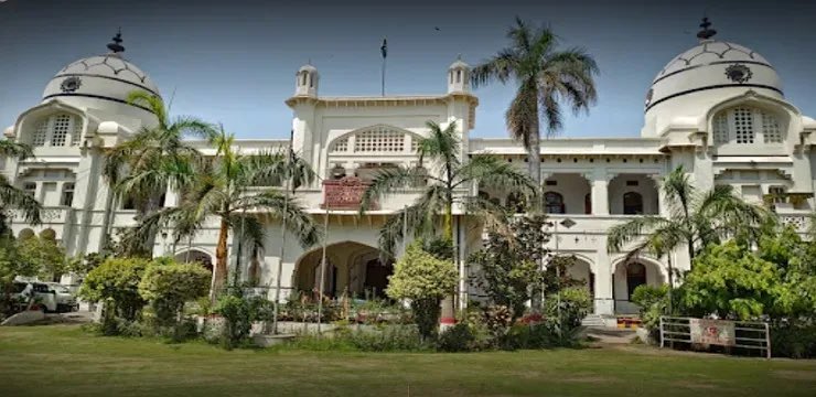 FaisalGhani_'s tweet photo. SOUTH EAST ASIA’S OLDEST MEDICAL COLLEGE!

Lahore medical College, founded in 1860, in Lahore, Pakistan holds this honour. Later, it was upgraded to King Edward Medical University (KEMU) and named after King Edward VII. https://t.co/OfOYIlrb8V