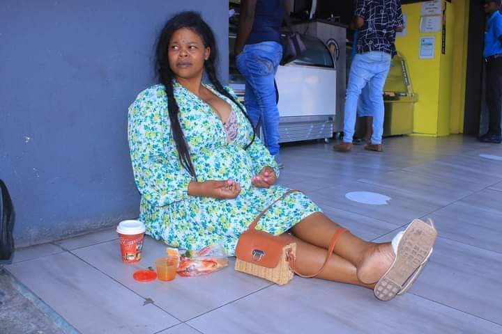 cookoutsundays's tweet image. I know a couple of ladies who can go head to head with this awesome lady. #CookOutSunday #LadiesWithBigAppetites
[Thread]
#PrettyGirlsLoveCookOutSunday
#earlybirdsextension #earlybirdsextension computicket-boxoffice.com/e/cookoutsunda…