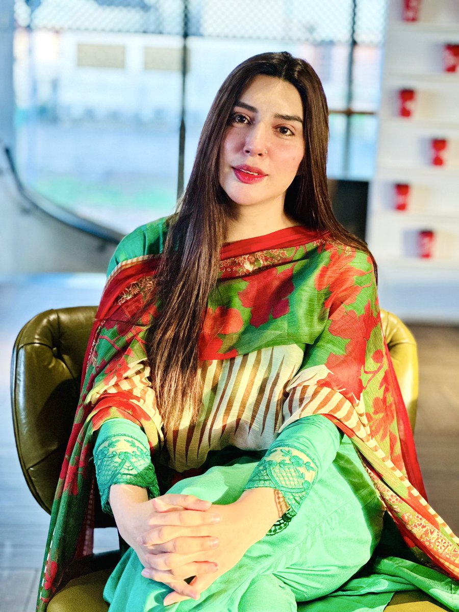 tayyabarajah's tweet photo. آئے گی پھر بہار اِسی شہر سے منیر،
تقدیر اِس شہر کی فقط خار و خس نہیں۔✨♥️🇵🇰 https://t.co/gJb56laLQN