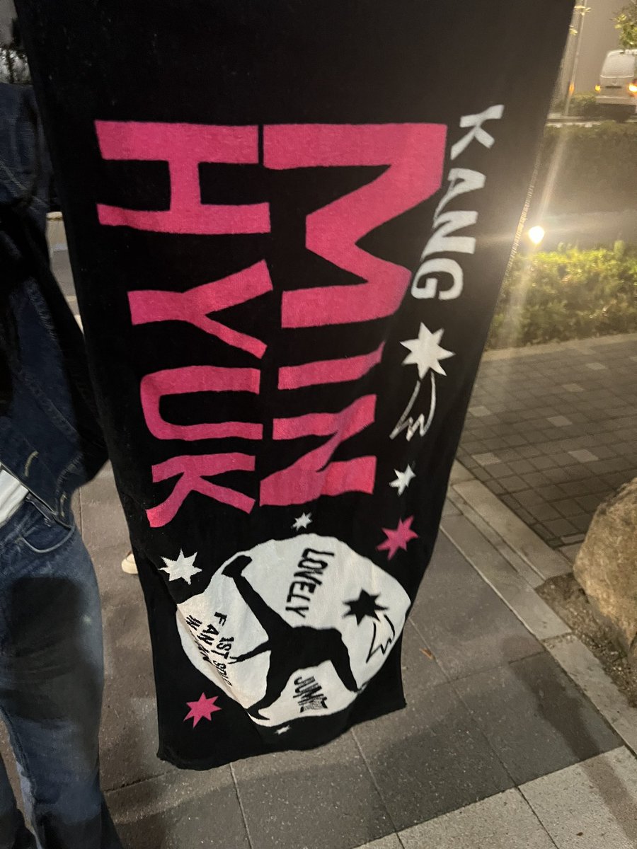 あさひ tweet media