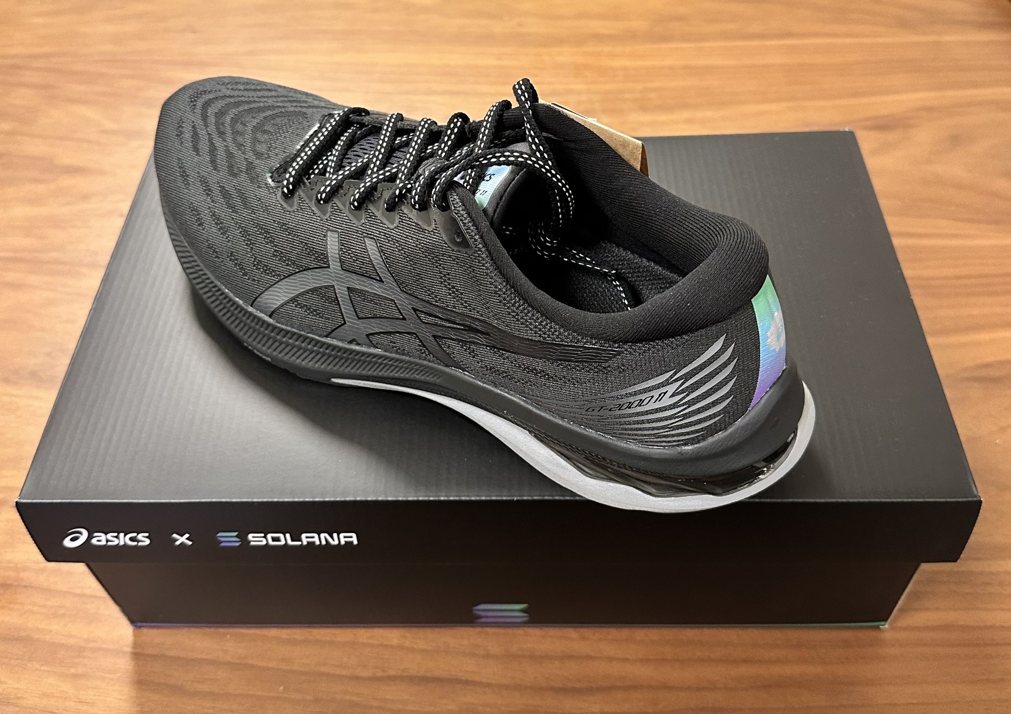 新品本物】 ASICS GT-2000 11 Solana STEPNコラボ限定モデル