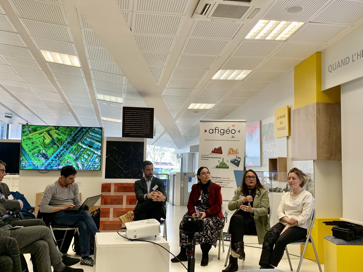 afigeo_asso_fr's tweet photo. Table-Ronde, pitchs actualité sur les synergies entre plateformes territoriales et nationales, géo services et coproductions de données #geoplateforme @IGNFrance #GeoIdF @RegionIleFrance #GD4H #naviforest @CRIGEPACA https://t.co/3ClgdyXGLO