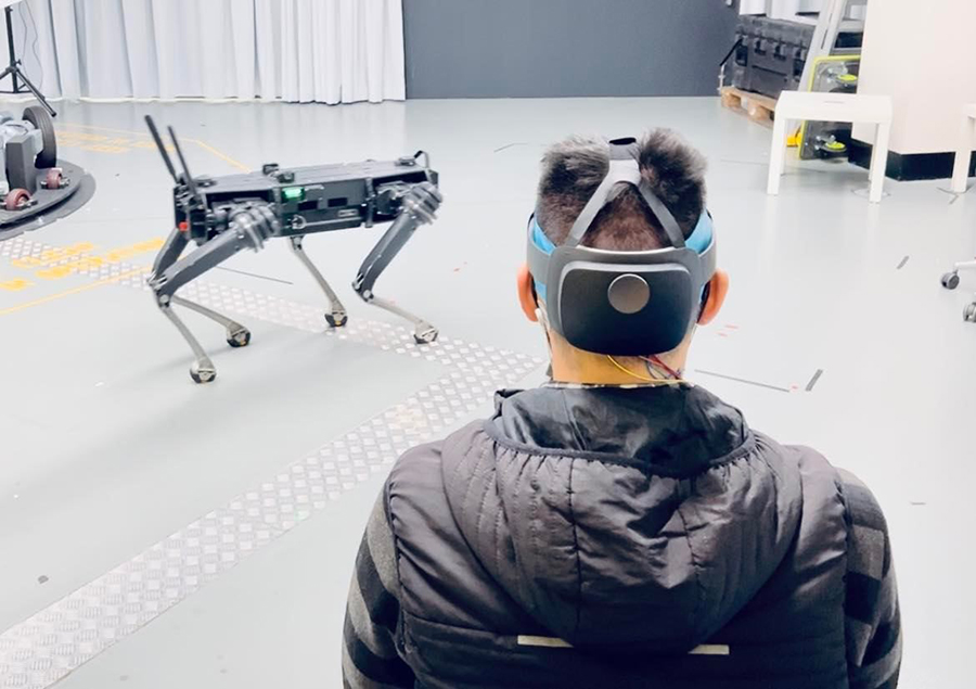 ACSpressroom's tweet photo. Scientists integrated a new sensor design into a headband, which, when combined with an augmented reality headset, was used to wirelessly control a robot using only brain waves. Learn more about the study: https://t.co/3yVF636cv8 @ACS_AMI @INSysLab @TMOS_ARC @UTSEngage https://t.co/nJngj7xXKB