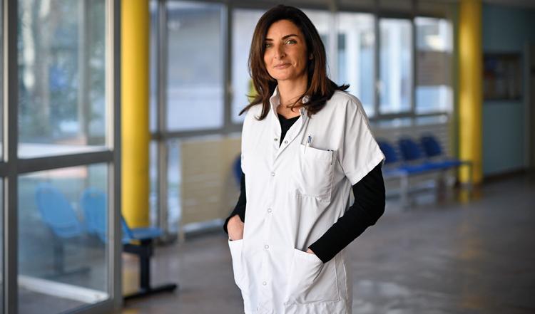 MNHmutuelle's tweet photo. ➡️En France, près de 125 000 #femmes adultes auraient subi des mutilations sexuelles.
À Marseille, une équipe spécialisée les accueille et les prend en charge au cœur de la maternité de l’#hôpital de La Conception.

Article #MNHMag 👇
https://t.co/i53nJ9agTZ

@aphm_actu https://t.co/i3rTavnJXN
